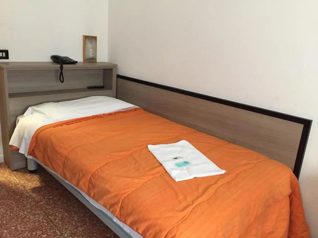 Milano Station Hotel 0*,  Italia